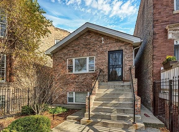 2nd image of 4753 S Forrestville Ave APT 3