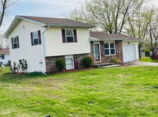 706 Sunset Strip, Eldon, MO 65026
