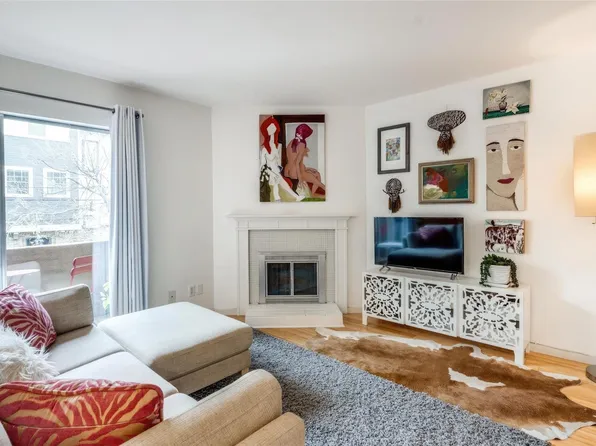 4044 Buena Vista St APT 220, Dallas, TX 75204