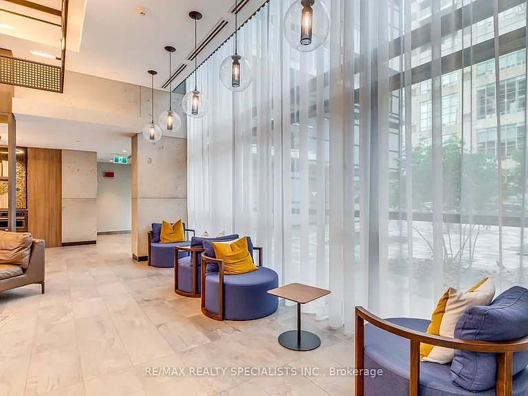 251 Manitoba St #914 — Photo 6