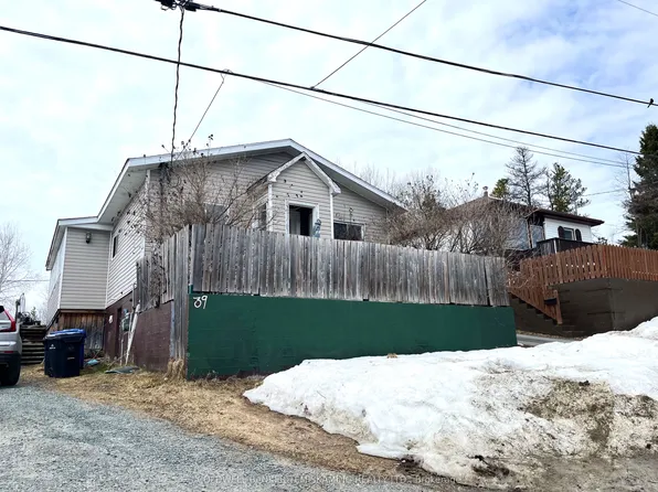 39 Comfort St, Kirkland Lake, ON P2N 3B1