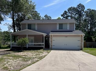 135 Palmetto Dr, Crestview, FL 32539