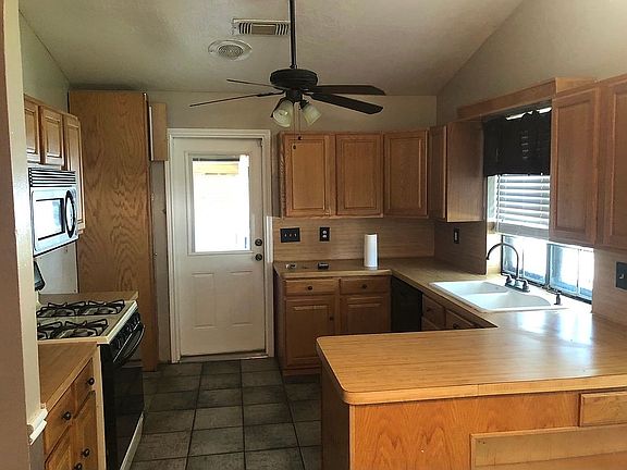 5th image of 19319 Caledona Dr