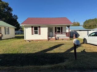 703 Flegal Ave, Rossville, GA 30741
