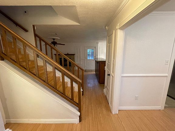 3rd image of 2304 Bluebonnet Dr