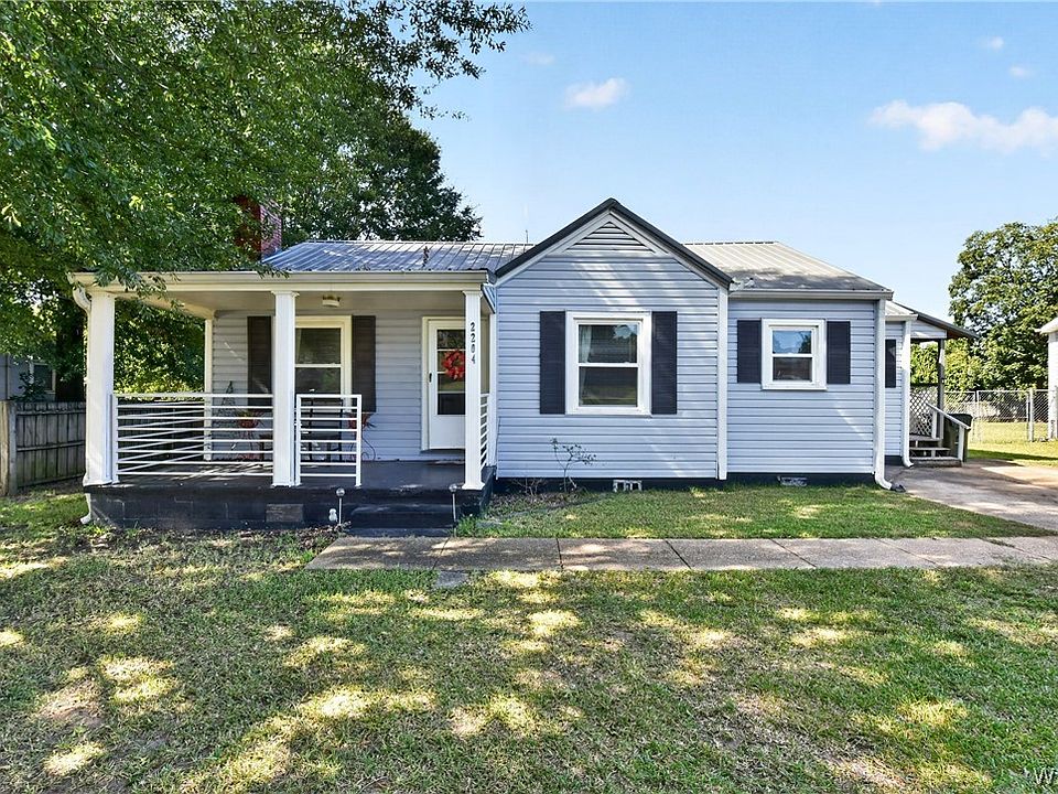 1st image of 2204 Forest Lake Dr