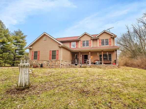 36963 Irish Ln, Wilmington, IL 60481