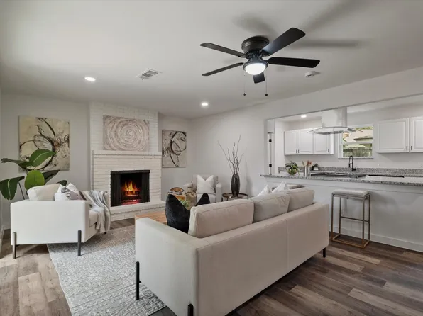 5835 Sunnywood Dr, Dallas, TX 75228