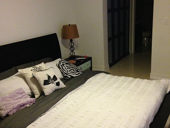 5th image of 19701 E Country Club Dr APT 101