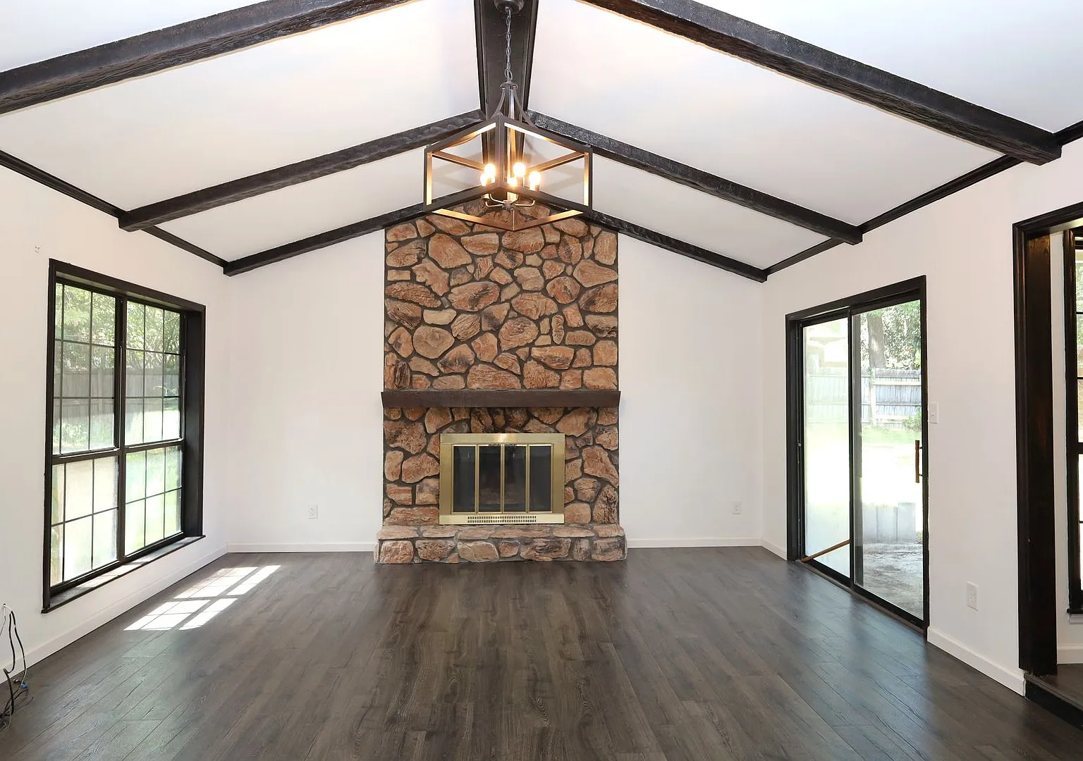 2208 Northwood Circle — Photo 3