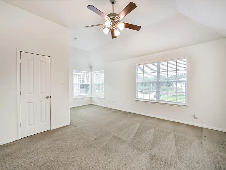 9334 Valley Tree Ln — Photo 18