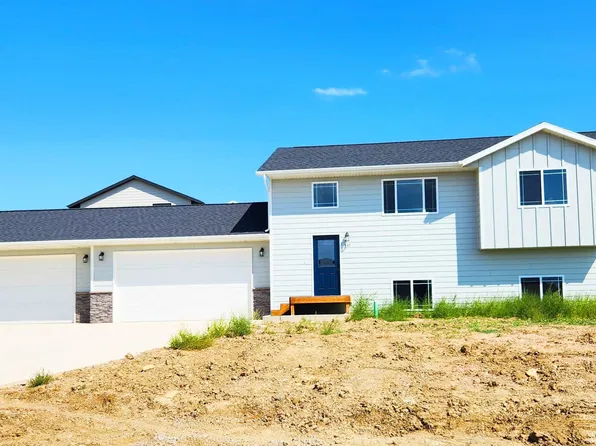 542 Haakon St, Rapid City, SD 57703