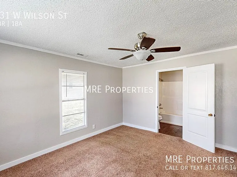 531 W Wilson St — Photo 6