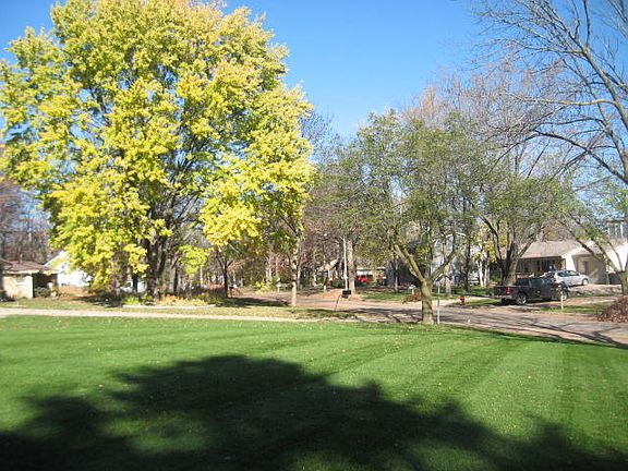 2nd image of 2459 N 111th St