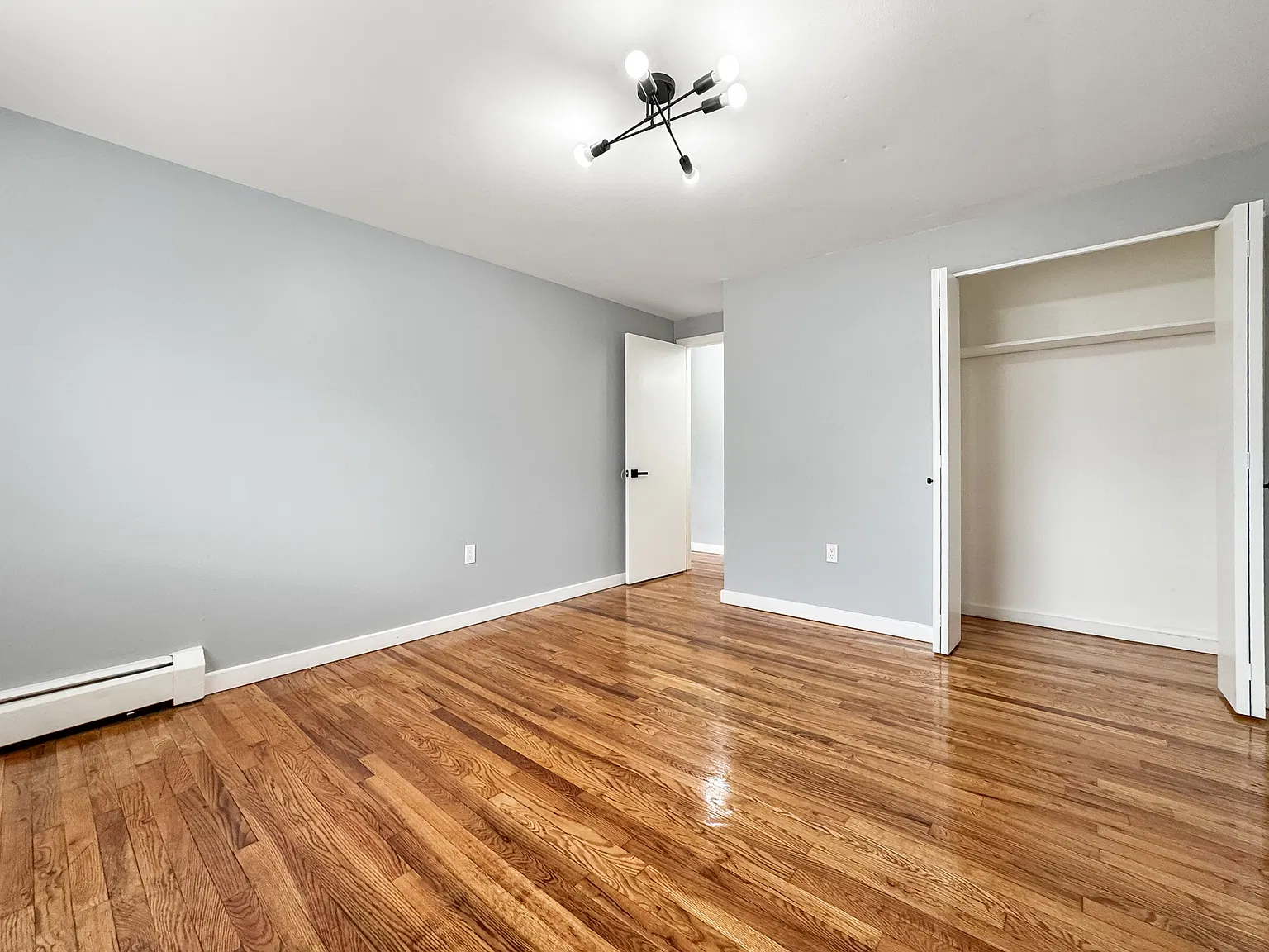 2 bed, 850 sqft, $1,395 — Photo 3