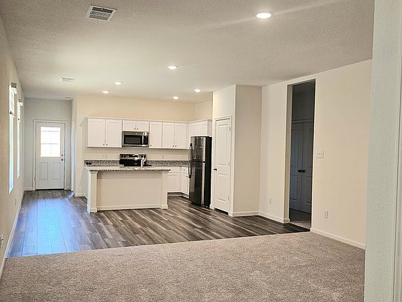 5th image of 4511 Firewheel Dr