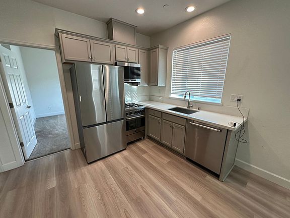 4th image of 3012 Granger St