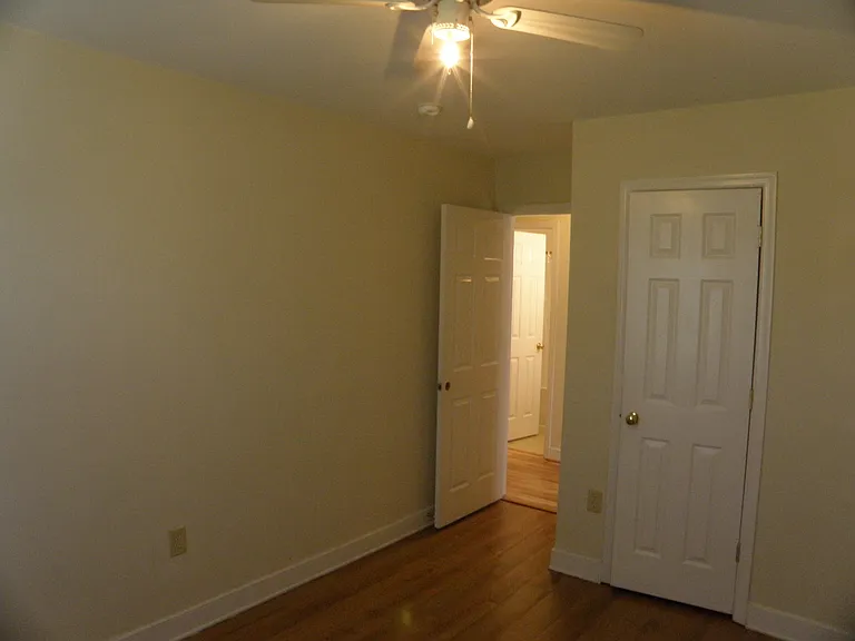 1706 W Moore St — Photo 15