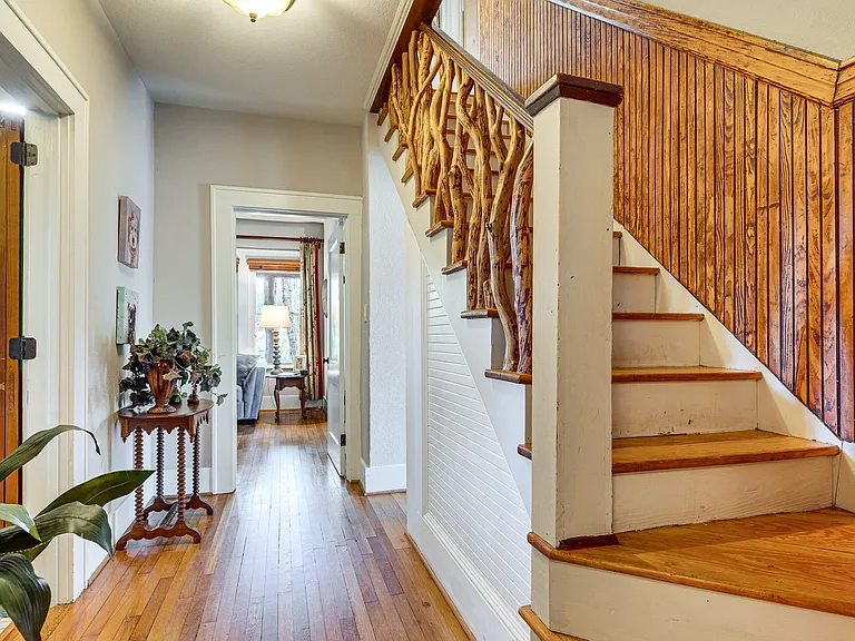 7 Georgia Ave — Photo 29