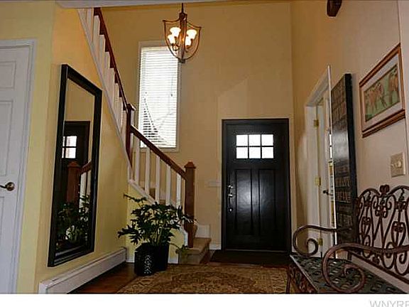3rd image of 255 Independence Dr
