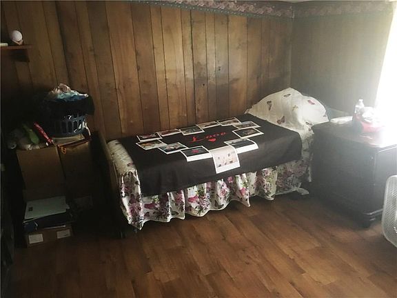 5th image of 566 Roy St