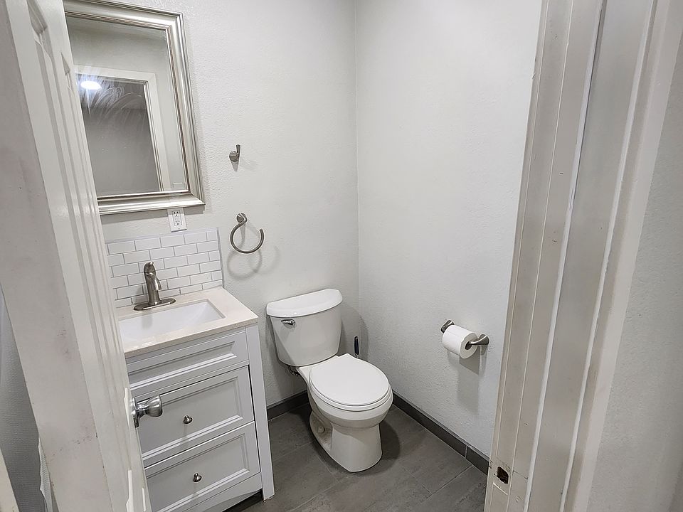 2nd image of 8236 Beech Ave #4