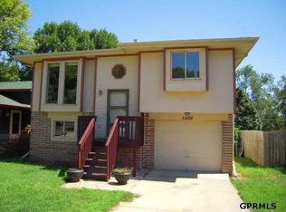 5423 S 48th Ave, Omaha, NE 68117