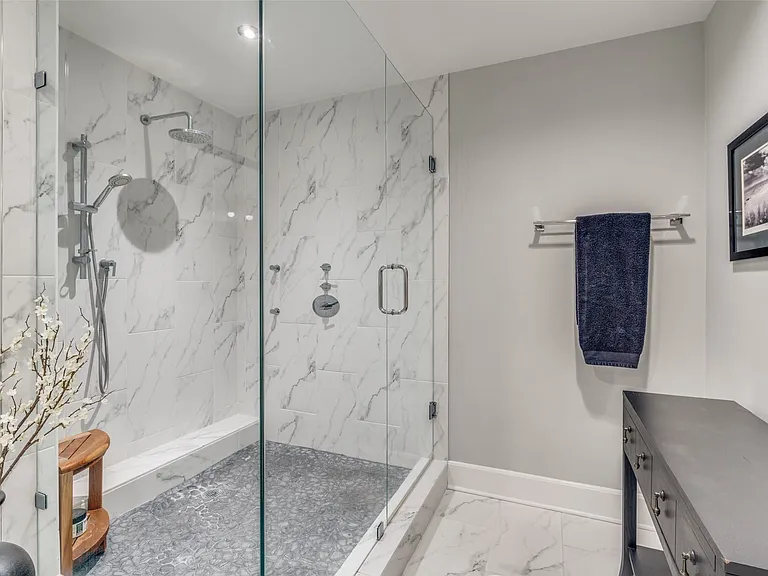 1505 Elm St #1504 — Photo 19