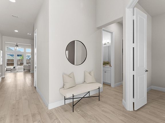 5th image of 2205 Millwall Dr