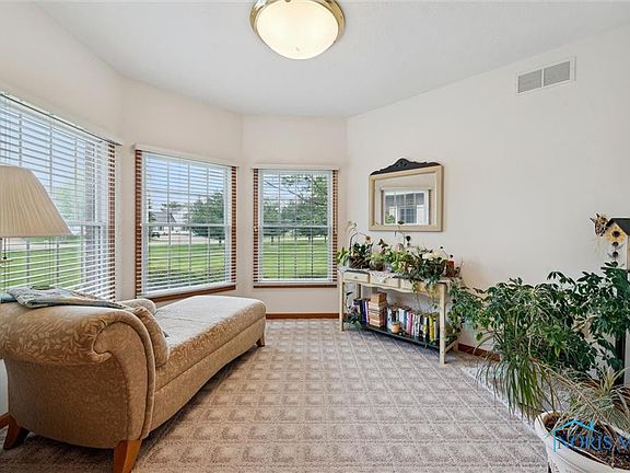 5th image of 3405 Campbell St