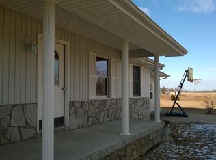 117 Peaceful Valley Rd, Mitchell, IN 47446