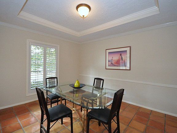 3rd image of 10818 Holly Springs Dr