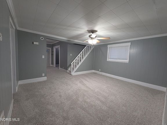4th image of 406 E 3rd St