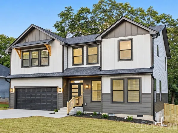 217 Price St #56, Mount Holly, NC 28120