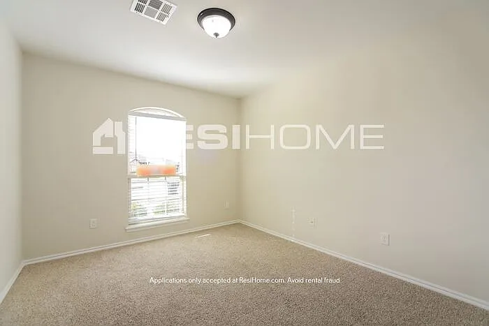 1541 NW 125th St — Photo 14