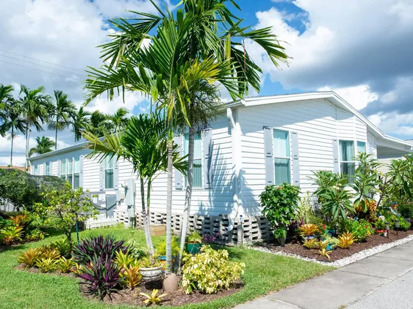 825 Tall Oak Rd, Naples, FL 34113