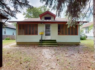 719 5th St NE, Minot, ND 58703