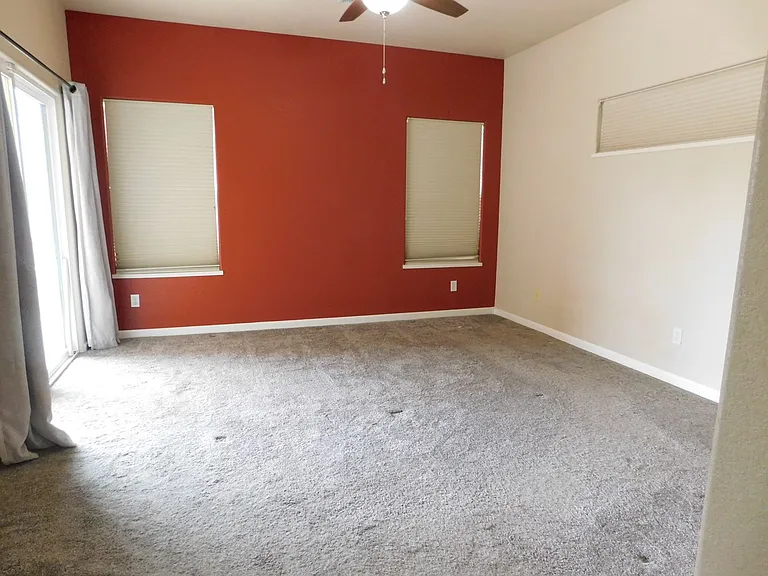 566 Garnet Dr — Photo 11