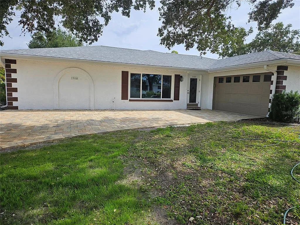 2 bed, 2.0 bath, 1946 sqft, $2,300 — Photo 4