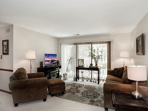 3rd image of 9163 Sutton Ct #98