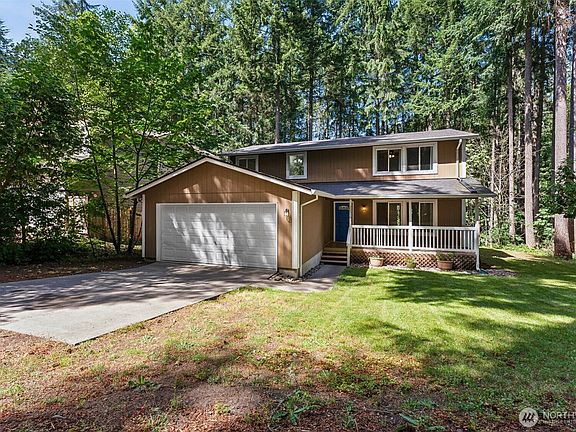 2nd image of 22518 Bluewater Drive SE