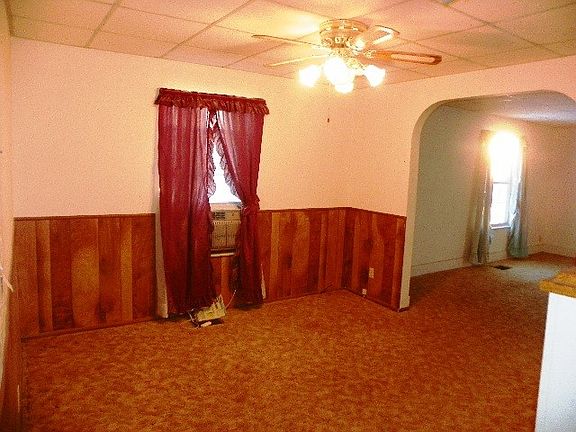 3rd image of 8525 N Dixie Dr