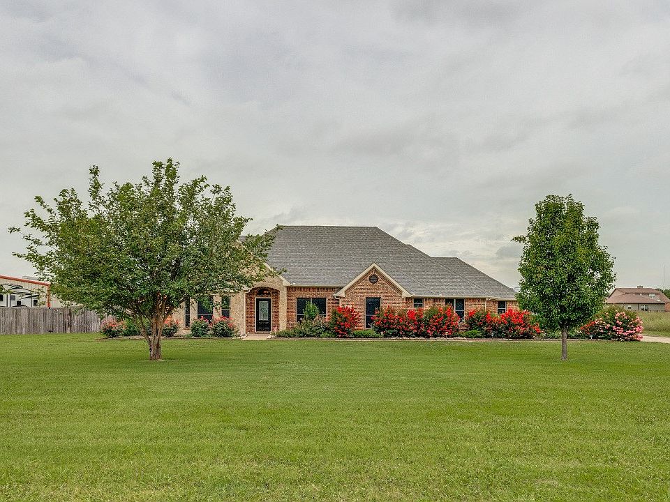 1st image of 1745 County Road 1106