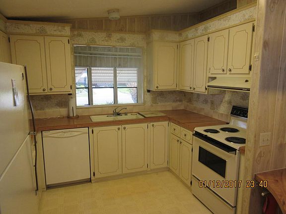 3rd image of 8000 SE Shenandoah Dr