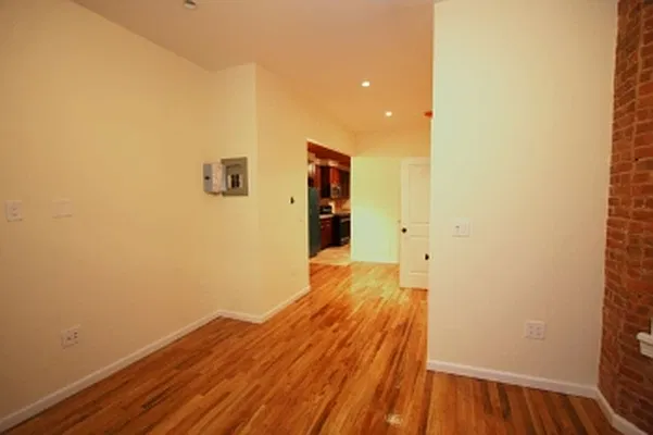 Rented by MNS | media 1