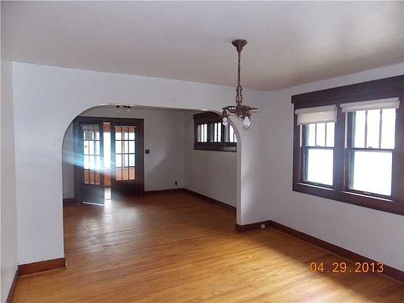 3rd image of 2870 N Denny St