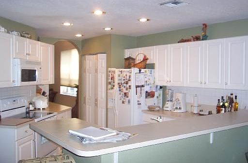 4th image of 4037 Sapphire Ln