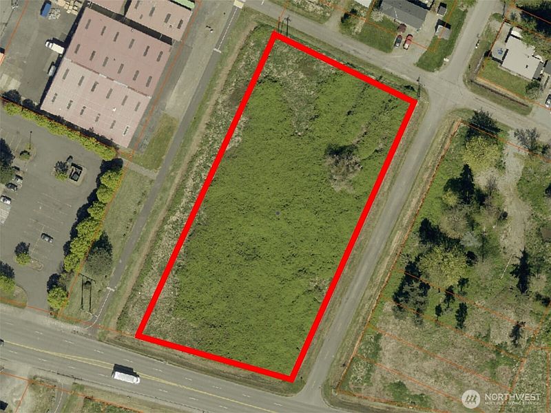 3rd image of 415 Tacoma Boulevard