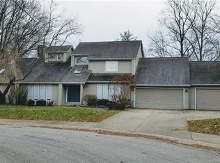 1601 Timber Ridge Ct, Columbus, IN 47201