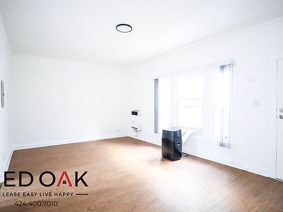 2nd image of 1965 Wilcox Ave #11